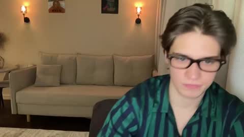 AliceEve online show from January 20, 6:32 pm