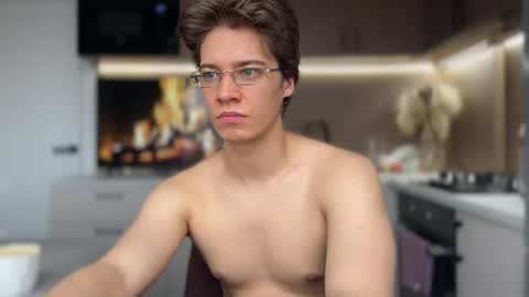 AliceEve online show from March 3, 12:32 pm