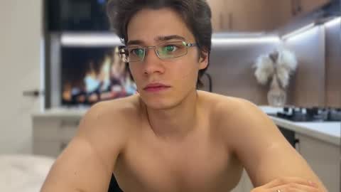 AliceEve online show from February 27, 6:42 pm