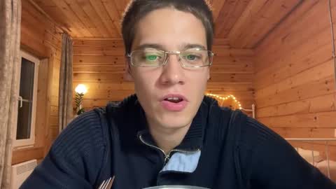 AliceEve online show from September 22, 4:50 pm