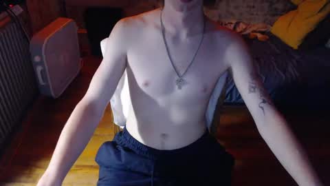 RedHead6Inch online show from September 16, 2:45 am