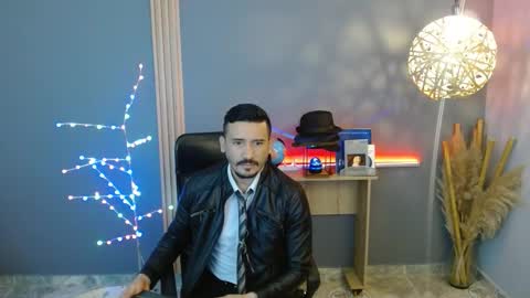   REIKO  online show from February 4, 2:56 pm