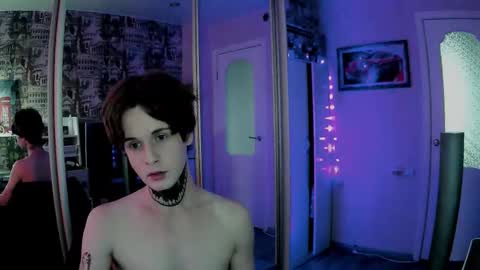 Snapshot of remitrash chatting on September 11, 7:29 am RemiTrash online show from September 11, 7:29 am