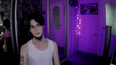 Snapshot of remitrash chatting on September 12, 10:15 am RemiTrash online show from September 12, 10:15 am