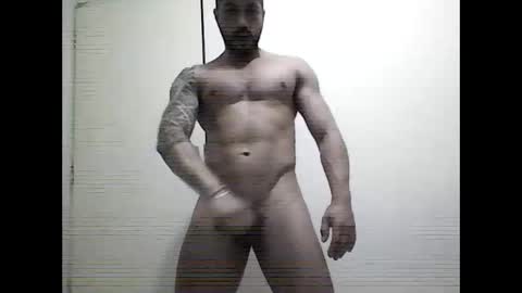 renatocavedon1 online show from October 28, 9:01 am