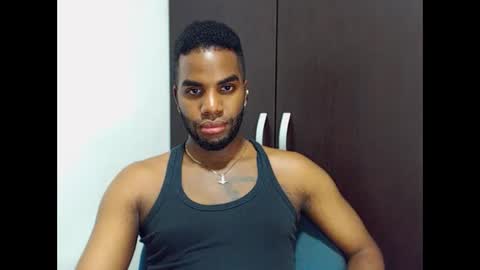 Snapshot of rene_hotman chatting on October 21, 11:18 pm Rene online show from October 21, 11:18 pm