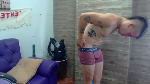 R E N E  online show from December 12, 3:54 am