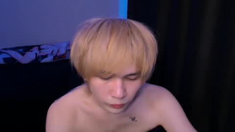 rennuts online show from February 15, 7:33 pm