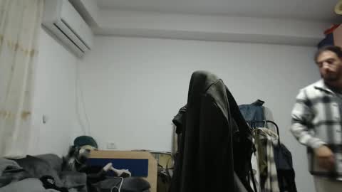 Snapshot of revivedunknown chatting on January 29, 10:53 pm Chris online show from January 29, 10:53 pm