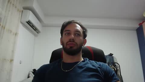 Snapshot of revivedunknown chatting on January 2, 11:16 pm Chris online show from January 2, 11:16 pm