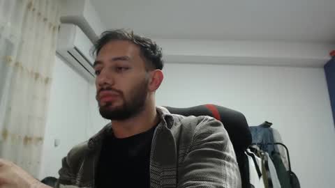 Snapshot of revivedunknown chatting on January 11, 12:01 am Chris online show from January 11, 12:01 am