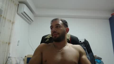 Snapshot of revivedunknown chatting on October 17, 4:22 pm Chris online show from October 17, 4:22 pm