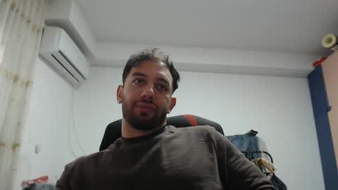 Snapshot of revivedunknown chatting on February 1, 1:41 pm Chris online show from February 1, 1:41 pm