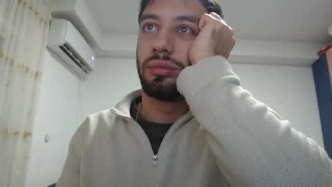 Snapshot of revivedunknown chatting on January 8, 9:55 pm Chris online show from January 8, 9:55 pm