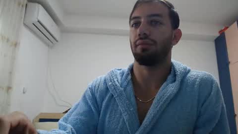 Snapshot of revivedunknown chatting on September 27, 9:29 am Chris online show from September 27, 9:29 am