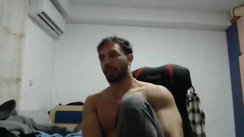 Snapshot of revivedunknown chatting on December 13, 9:20 pm Chris online show from December 13, 9:20 pm