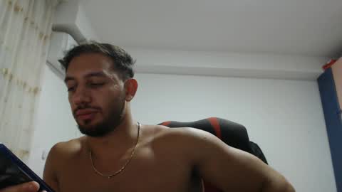 Snapshot of revivedunknown chatting on September 10, 9:02 pm Chris online show from September 10, 9:02 pm