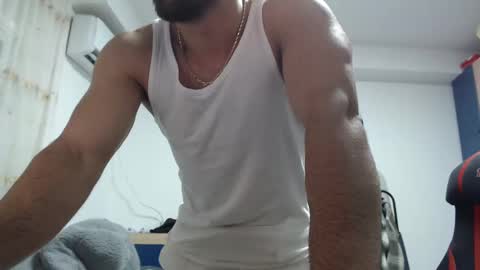 Snapshot of revivedunknown chatting on January 1, 9:31 pm Chris online show from January 1, 9:31 pm