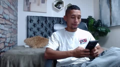 richar_voller online show from October 4, 12:10 pm