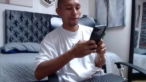 richar_voller online show from October 20, 1:04 pm