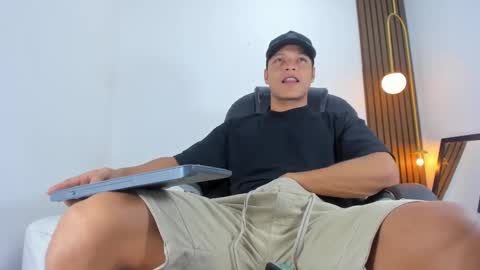 Ricky  online show from January 24, 9:26 pm