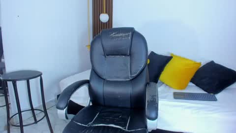 Ricky  online show from February 15, 8:12 pm