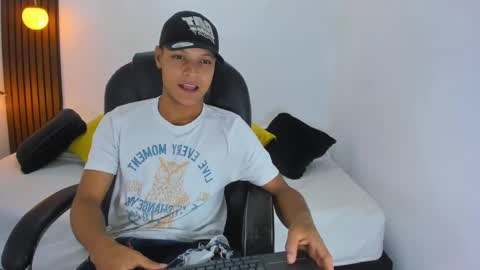 Ricky  online show from February 11, 8:31 pm