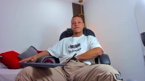 Ricky  online show from March 8, 3:43 pm