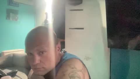 Snapshot of rickygeez chatting on January 19, 8:18 am penisaurisrex online show from January 19, 8:18 am
