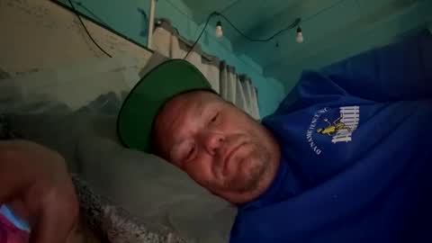 Snapshot of rickygeez chatting on February 8, 8:31 am penisaurisrex online show from February 8, 8:31 am