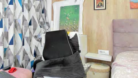 Ricky online show from January 11, 7:17 am