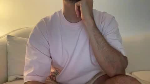 rlggggn42 online show from November 3, 5:59 pm