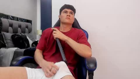 Roan Birkin online show from October 25, 12:45 am