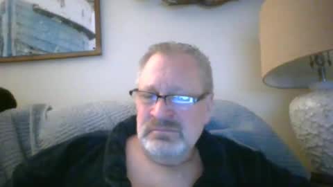 rob872217 online show from January 1, 1:47 am