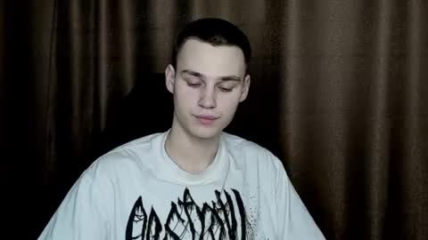 robert10211 online show from February 10, 7:49 pm