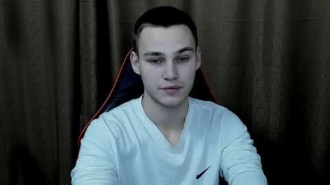 robert10211 online show from January 16, 8:25 pm