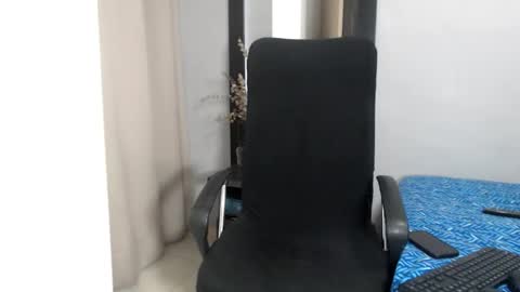 robert_swift online show from January 14, 11:48 am