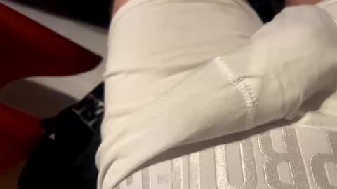 robertoroby12 online show from February 2, 4:26 am