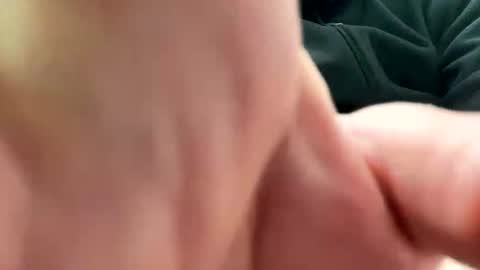 robertoroby12 online show from January 31, 9:16 am