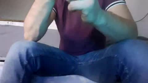 Snapshot of robertxxxpo chatting on December 10, 9:12 am Zenek online show from December 10, 9:12 am