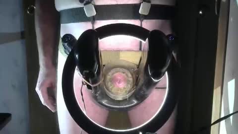 Robodickmilker online show from October 31, 4:54 pm