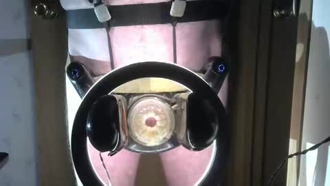 Robodickmilker online show from November 27, 6:11 pm