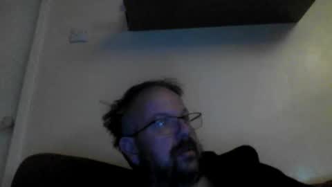 robxx32 online show from December 4, 7:59 am