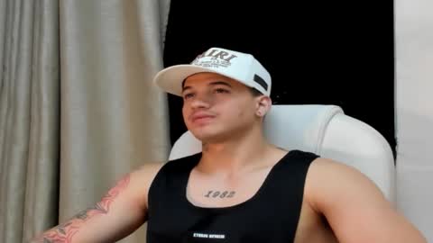 rocco_santos online show from October 29, 12:57 am