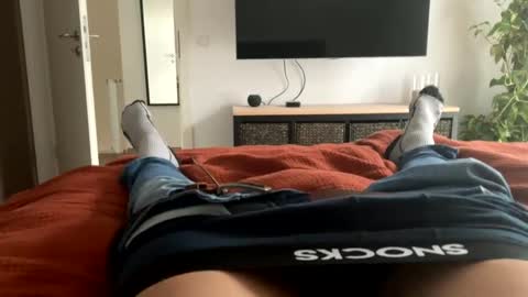 Snapshot of rock2806 chatting on December 17, 1:27 pm rock2806 online show from December 17, 1:27 pm