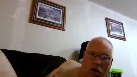 Snapshot of rodstud641 chatting on November 1, 1:37 pm rodstud641 online show from November 1, 1:37 pm