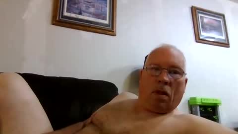 Snapshot of rodstud641 chatting on October 20, 11:03 am rodstud641 online show from October 20, 11:03 am