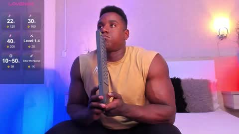 Snapshot of rogger_physique chatting on September 14, 9:06 pm Rogger online show from September 14, 9:06 pm