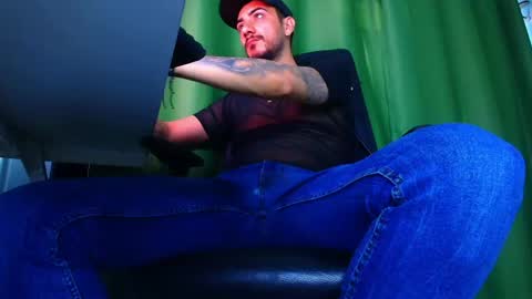 romaniamaster1 online show from April 20, 5:43 am