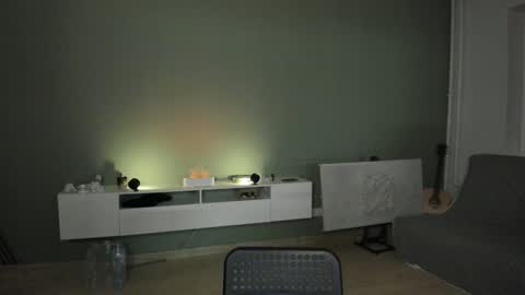 Snapshot of romeo_mercy chatting on December 8, 5:55 pm Romeo online show from December 8, 5:55 pm